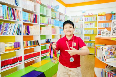 Chủ nhân bộ huy chương Toán học chia sẻ bí quyết ‘tự tạo bài toán để giải’ - Ảnh 3. Chủ nhân bộ huy chương Toán học chia sẻ bí quyết ‘tự tạo bài toán để giải’ - Ảnh 3.