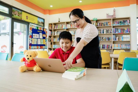 Chủ nhân bộ huy chương Toán học chia sẻ bí quyết ‘tự tạo bài toán để giải’ - Ảnh 4. Chủ nhân bộ huy chương Toán học chia sẻ bí quyết ‘tự tạo bài toán để giải’ - Ảnh 4.