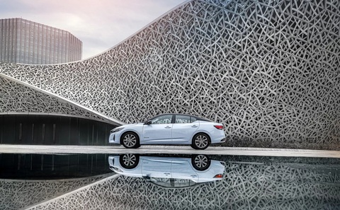 Xe được nhiều người Việt mong chờ Nissan Sentra nhá hàng qua bản mới tại Trung Quốc - Ảnh 5. Xe được nhiều người Việt mong chờ Nissan Sentra nhá hàng qua bản mới tại Trung Quốc - Ảnh 5.