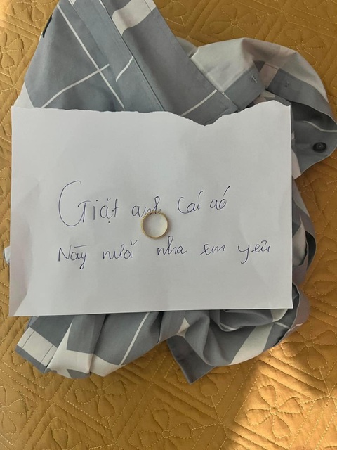 Cách để bà nội trợ có nhẫn vàng nhanh nhất: Giặt đồ! - Ảnh 4. Cách để bà nội trợ có nhẫn vàng nhanh nhất: Giặt đồ! - Ảnh 4.