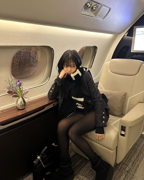 Blackpink chi tiền khổng lồ thuê chuyên cơ riêng - Ảnh 4. Blackpink chi tiền khổng lồ thuê chuyên cơ riêng - Ảnh 4.