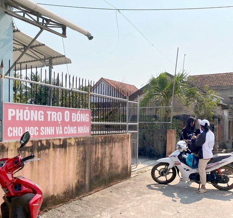 Khu nhà trọ của vợ chồng chị Hải xây cho học sinh ở miễn phí - Ảnh: P.N