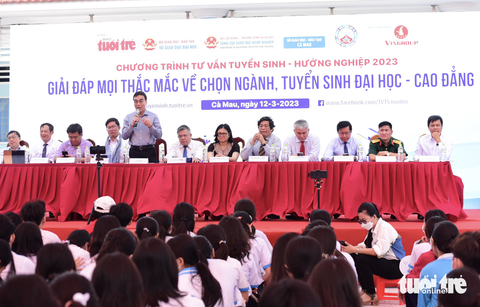 Ký ức 12 năm tư vấn hướng nghiệp sống lại ở cực nam Tổ quốc - Ảnh 1. Ký ức 12 năm tư vấn hướng nghiệp sống lại ở cực nam Tổ quốc - Ảnh 1.