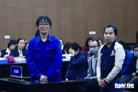 Vụ siêu lừa’ 430 tỉ đồng: Cựu cán bộ ngân hàng trợ giúp vì Hà Thành là khách hàng VIP - Ảnh 3. Vụ siêu lừa’ 430 tỉ đồng: Cựu cán bộ ngân hàng trợ giúp vì Hà Thành là khách hàng VIP - Ảnh 3.