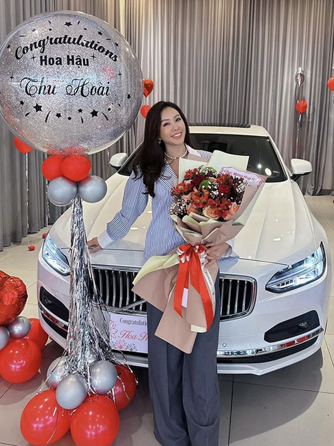 Ảnh vui sao Việt 12-3: Con gái là cục pin dự phòng của Phan Hiển - Ảnh 9. Ảnh vui sao Việt 12-3: Con gái là cục pin dự phòng của Phan Hiển - Ảnh 9.