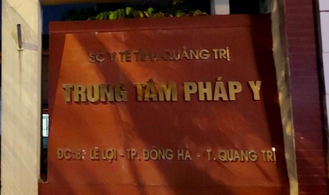 Khởi tố, bắt giam giám đốc Trung tâm Pháp y tỉnh Quảng Trị - Ảnh 1. Khởi tố, bắt giam giám đốc Trung tâm Pháp y tỉnh Quảng Trị - Ảnh 1.