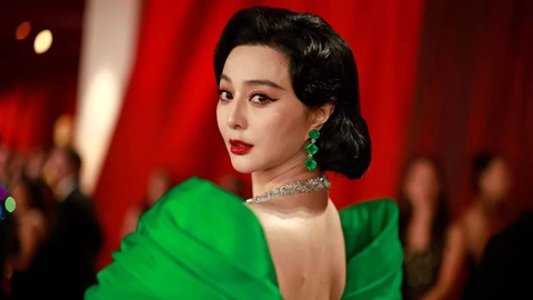 Thảm vàng Oscar 2023 và những bộ cánh ấn tượng - Ảnh 7. Thảm vàng Oscar 2023 và những bộ cánh ấn tượng - Ảnh 7.