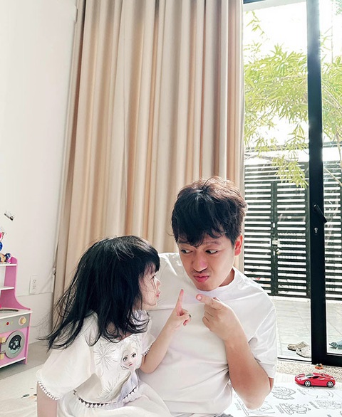 Ảnh vui sao Việt 13-3: Con gái nhà Lý Hải lớn bổng - Ảnh 6. Ảnh vui sao Việt 13-3: Con gái nhà Lý Hải lớn bổng - Ảnh 6.