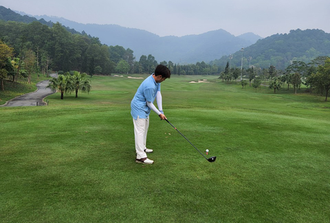 Chơi golf dễ bị chấn thương nào, làm sao tránh? - Ảnh 2. Chơi golf dễ bị chấn thương nào, làm sao tránh? - Ảnh 2.