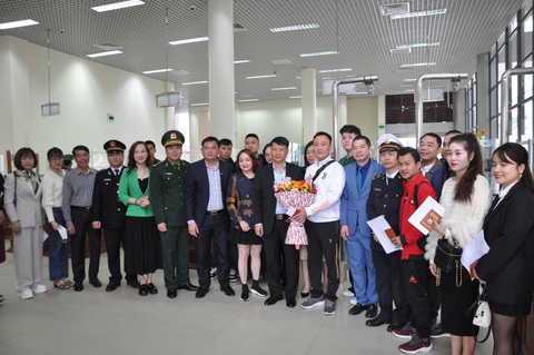 Quảng Ninh đào tạo gấp hướng dẫn viên để đón khách Trung Quốc - Ảnh 1. Quảng Ninh đào tạo gấp hướng dẫn viên để đón khách Trung Quốc - Ảnh 1.