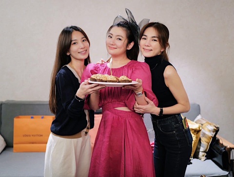 Qua Việt Nam ăn hạt điều, Selina (S.H.E) mang thai ở tuổi 42 - Ảnh 4. Qua Việt Nam ăn hạt điều, Selina (S.H.E) mang thai ở tuổi 42 - Ảnh 4.