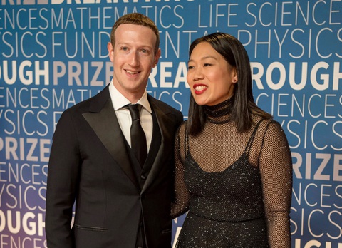 Các công ty chi bao nhiêu tiền cho ô tô, máy bay riêng phục vụ Mark Zuckerberg, Jeff Bezos? - Ảnh 13. Các công ty chi bao nhiêu tiền cho ô tô, máy bay riêng phục vụ Mark Zuckerberg, Jeff Bezos? - Ảnh 13.