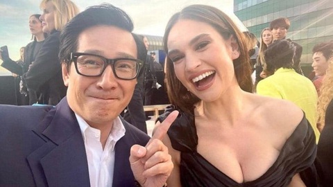 Quan Kế Huy gây thích thú với loạt ảnh ‘đu idol’ Hollywood - Ảnh 7. Quan Kế Huy gây thích thú với loạt ảnh ‘đu idol’ Hollywood - Ảnh 7.