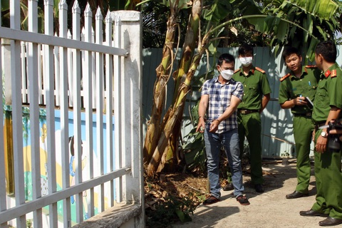 Bắt 2 thanh niên đột nhập trường mầm non trộm hơn 1 tỉ - Ảnh 1. Bắt 2 thanh niên đột nhập trường mầm non trộm hơn 1 tỉ - Ảnh 1.