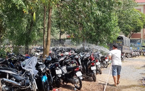 Hàng nghìn xe vi phạm, xe tang vật phơi mưa nắng đến biến dạng tại TP.HCM - Ảnh 7. Hàng nghìn xe vi phạm, xe tang vật phơi mưa nắng đến biến dạng tại TP.HCM - Ảnh 7.