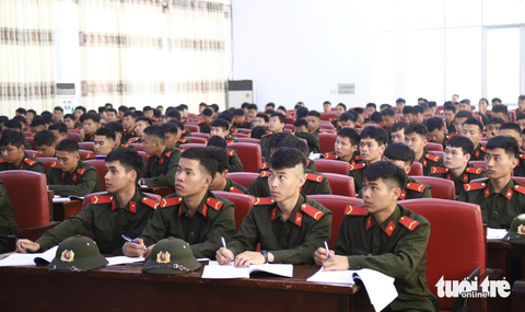 1 tháng thao trường của 800 tân binh công an - Ảnh 12. 1 tháng thao trường của 800 tân binh công an - Ảnh 12.