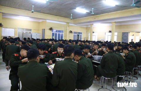 1 tháng thao trường của 800 tân binh công an - Ảnh 13. 1 tháng thao trường của 800 tân binh công an - Ảnh 13.
