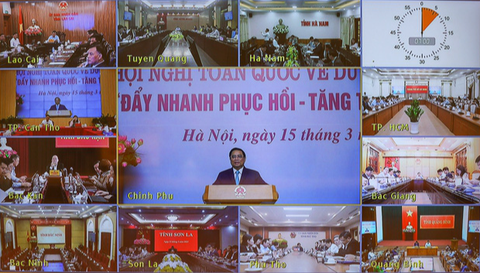 Sau một năm mở cửa, du lịch Việt Nam vẫn loay hoay gỡ nút thắt - Ảnh 1. Sau một năm mở cửa, du lịch Việt Nam vẫn loay hoay gỡ nút thắt - Ảnh 1.