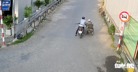 Cướp vé số của người tàn tật để lấy tiền mua ma túy sử dụng - Ảnh 1. Cướp vé số của người tàn tật để lấy tiền mua ma túy sử dụng - Ảnh 1.