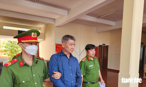 Bênh con bị đánh, cha dùng dao chém chết người, lãnh 12 năm tù - Ảnh 1. Bênh con bị đánh, cha dùng dao chém chết người, lãnh 12 năm tù - Ảnh 1.