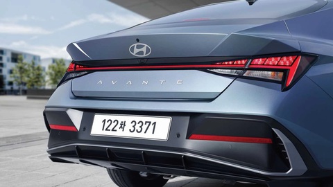 Nhiều người Việt chưa kịp mua Hyundai Elantra 2022 thì xe đã có bản nâng cấp mới - Ảnh 8. Nhiều người Việt chưa kịp mua Hyundai Elantra 2022 thì xe đã có bản nâng cấp mới - Ảnh 8.