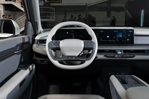 Kia EV9 ra mắt: SUV điện 7 chỗ rẻ nhất, ghế xoay 180 độ, rộng rãi cho cả nhà - Ảnh 11. Kia EV9 ra mắt: SUV điện 7 chỗ rẻ nhất, ghế xoay 180 độ, rộng rãi cho cả nhà - Ảnh 11.