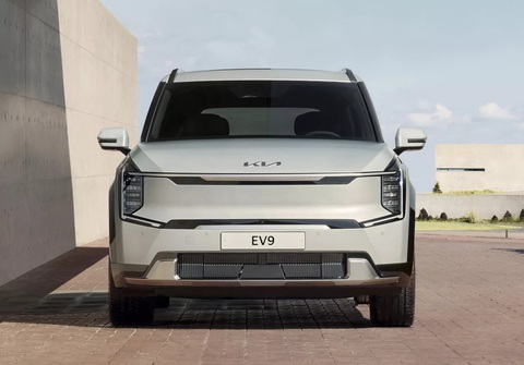 Kia EV9 ra mắt: SUV điện 7 chỗ rẻ nhất, ghế xoay 180 độ, rộng rãi cho cả nhà - Ảnh 5. Kia EV9 ra mắt: SUV điện 7 chỗ rẻ nhất, ghế xoay 180 độ, rộng rãi cho cả nhà - Ảnh 5.