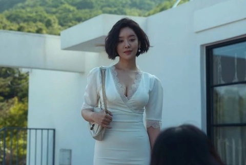 Cảnh bán nude táo bạo ‘The Glory’, lột áo lộ ngực chỉ là ‘fake’ - Ảnh 5. Cảnh bán nude táo bạo ‘The Glory’, lột áo lộ ngực chỉ là ‘fake’ - Ảnh 5.