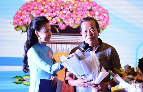 Nghệ sĩ Minh Vương sau 11 năm ghép thận: ‘Nợ ân tình hẹn trả lại kiếp sau’ - Ảnh 2. Nghệ sĩ Minh Vương sau 11 năm ghép thận: ‘Nợ ân tình hẹn trả lại kiếp sau’ - Ảnh 2.