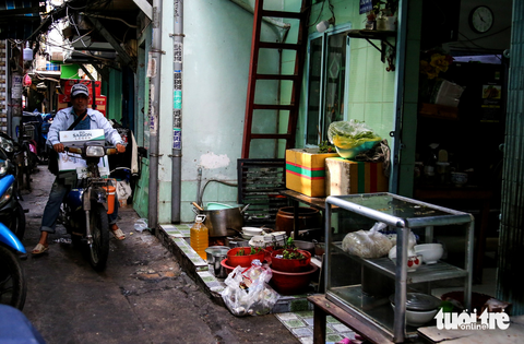 Người dân khu Mả Lạng sống khổ sở trong dự án treo 20 năm - Ảnh 4. Người dân khu Mả Lạng sống khổ sở trong dự án treo 20 năm - Ảnh 4.