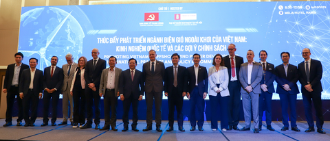 Việt Nam đang ở thời điểm chín muồi để phát triển điện gió ngoài khơi - Ảnh 1. Việt Nam đang ở thời điểm chín muồi để phát triển điện gió ngoài khơi - Ảnh 1.