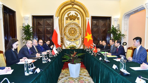 Thủ tướng cảm ơn Ba Lan hỗ trợ người Việt di tản từ Ukraine - Ảnh 2. Thủ tướng cảm ơn Ba Lan hỗ trợ người Việt di tản từ Ukraine - Ảnh 2.