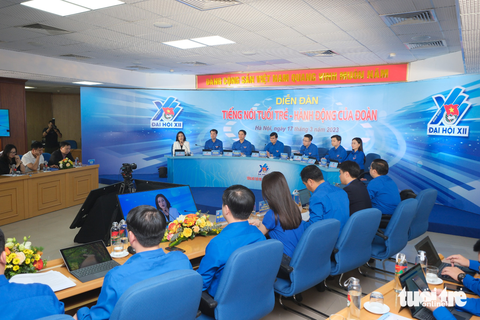 Diễn đàn trực tuyến Tiếng nói tuổi trẻ - Hành động của Đoàn ngày 17-3 - Ảnh: NAM TRẦN Diễn đàn trực tuyến Tiếng nói tuổi trẻ - Hành động của Đoàn ngày 17-3 - Ảnh: NAM TRẦN