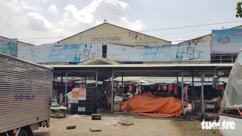 Tiểu thương Cái Dầu kêu cứu vì buôn bán trong cảnh ‘hai không’ - Ảnh 1. Tiểu thương Cái Dầu kêu cứu vì buôn bán trong cảnh ‘hai không’ - Ảnh 1.