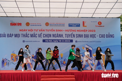 Tư vấn tuyển sinh 2023 tại Hà Nội: Sẵn sàng chào đón 15.000 học sinh tham dự - Ảnh 2. Tư vấn tuyển sinh 2023 tại Hà Nội: Sẵn sàng chào đón 15.000 học sinh tham dự - Ảnh 2.