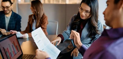 Canada gia hạn giấy phép lao động cho sinh viên quốc tế sau tốt nghiệp - Ảnh 1. Canada gia hạn giấy phép lao động cho sinh viên quốc tế sau tốt nghiệp - Ảnh 1.
