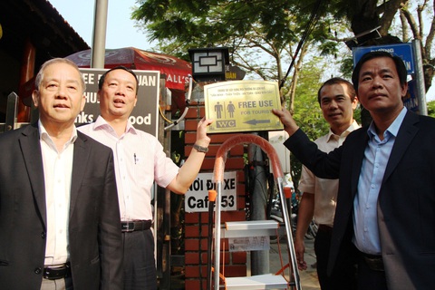 Bí thư Thành ủy Huế lên mạng kêu gọi người dân hỗ trợ nhà vệ sinh miễn phí cho du khách - Ảnh 2. Bí thư Thành ủy Huế lên mạng kêu gọi người dân hỗ trợ nhà vệ sinh miễn phí cho du khách - Ảnh 2.