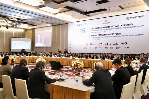 Thủ tướng: Giá điện quá đắt thì người dân không chịu được - Ảnh 3. Thủ tướng: Giá điện quá đắt thì người dân không chịu được - Ảnh 3.