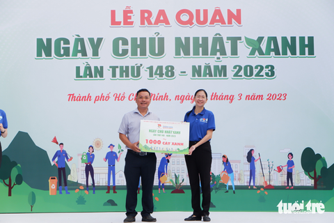 Hơn 1.000 bạn trẻ làm sạch Rạch Lăng 2 ngày Chủ nhật xanh - Ảnh 4. Hơn 1.000 bạn trẻ làm sạch Rạch Lăng 2 ngày Chủ nhật xanh - Ảnh 4.