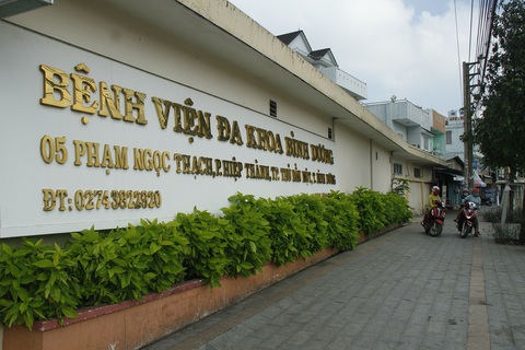 Bình Dương cấm cửa 6 bác sĩ vi phạm cam kết với tỉnh - Ảnh 1. Bình Dương cấm cửa 6 bác sĩ vi phạm cam kết với tỉnh - Ảnh 1.