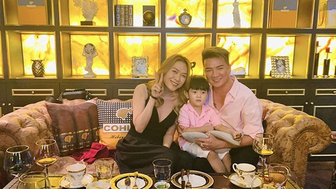 Mỹ Tâm cưng nựng con trai Đàm Vĩnh Hưng - Ảnh 3. Mỹ Tâm cưng nựng con trai Đàm Vĩnh Hưng - Ảnh 3.