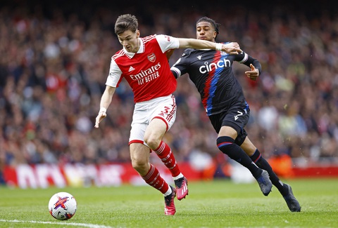 Arsenal tạm hơn Man City 8 điểm - Ảnh 2. Arsenal tạm hơn Man City 8 điểm - Ảnh 2.
