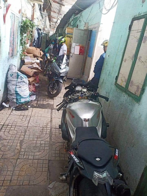 Ảnh vui 20-3: Người tinh mắt nhìn phát thấy ngay điểm khác biệt - Ảnh 4. Ảnh vui 20-3: Người tinh mắt nhìn phát thấy ngay điểm khác biệt - Ảnh 4.