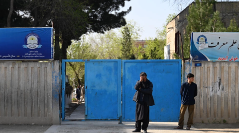 Afghanistan khai giảng năm học mới, không học sinh nào đến lớp - Ảnh 1. Afghanistan khai giảng năm học mới, không học sinh nào đến lớp - Ảnh 1.