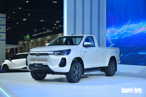 Chi tiết Toyota Hilux concept điện vừa ra mắt: Nhiều chi tiết lạ có thể xuất hiện trên thế hệ mới - Ảnh 1. Chi tiết Toyota Hilux concept điện vừa ra mắt: Nhiều chi tiết lạ có thể xuất hiện trên thế hệ mới - Ảnh 1.