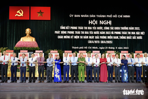 Bí thư Nguyễn Văn Nên: Ngày càng xuất hiện nhiều cách làm mới với tinh thần dám nghĩ dám làm - Ảnh 3. Bí thư Nguyễn Văn Nên: Ngày càng xuất hiện nhiều cách làm mới với tinh thần dám nghĩ dám làm - Ảnh 3.