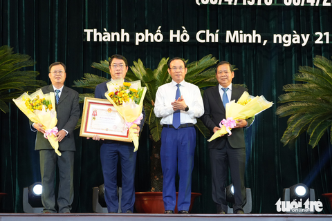Bí thư Nguyễn Văn Nên: Ngày càng xuất hiện nhiều cách làm mới với tinh thần dám nghĩ dám làm - Ảnh 4. Bí thư Nguyễn Văn Nên: Ngày càng xuất hiện nhiều cách làm mới với tinh thần dám nghĩ dám làm - Ảnh 4.