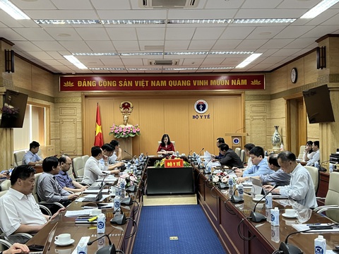 ‘Thiếu thuốc, vật tư… phải công khai, không để bệnh nhân đi mua’ - Ảnh 1. ‘Thiếu thuốc, vật tư… phải công khai, không để bệnh nhân đi mua’ - Ảnh 1.