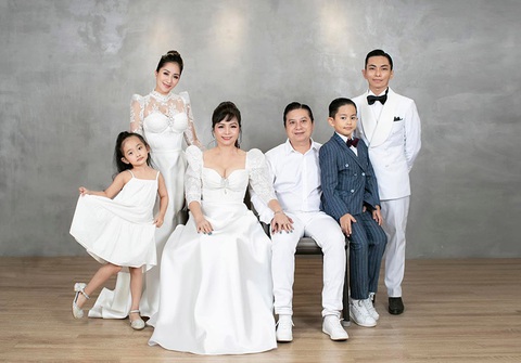 Ảnh vui sao Việt 21-3: Minh Hằng tậu hai nhà mới - Ảnh 7. Ảnh vui sao Việt 21-3: Minh Hằng tậu hai nhà mới - Ảnh 7.