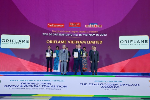 Oriflame Việt Nam nhận giải thưởng Rồng Vàng năm thứ 3 liên tiếp - Ảnh 1. Oriflame Việt Nam nhận giải thưởng Rồng Vàng năm thứ 3 liên tiếp - Ảnh 1.